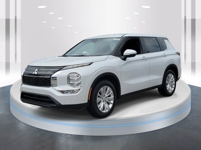 New 2026 Mitsubishi Outlander ES FWD image 3