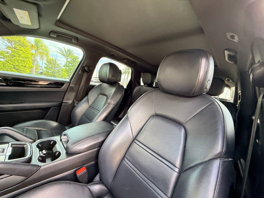 Used 2020 Porsche Cayenne image 22