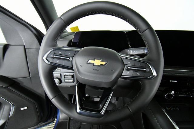 New 2026 Chevrolet Suburban Premier w/ Sun And Tow Package AWD/4WD image 2