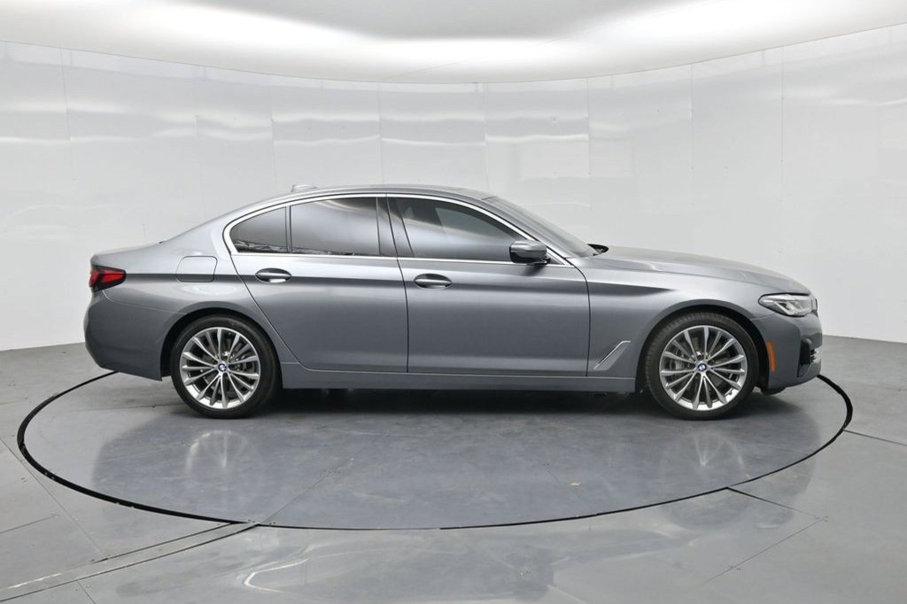 Used 2023 BMW 540i w/ Convenience Package RWD image 5