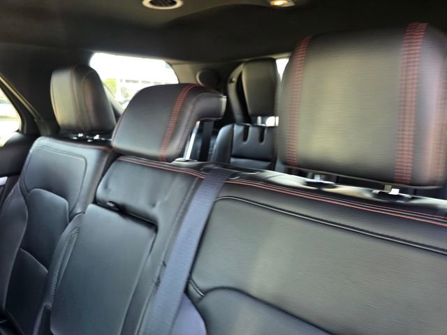 Used 2019 Ford Explorer Sport image 9