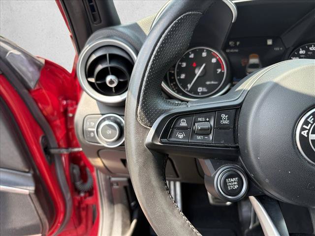 Used 2022 Alfa Romeo Giulia Ti w/ Active Assist Plus Package RWD image 18