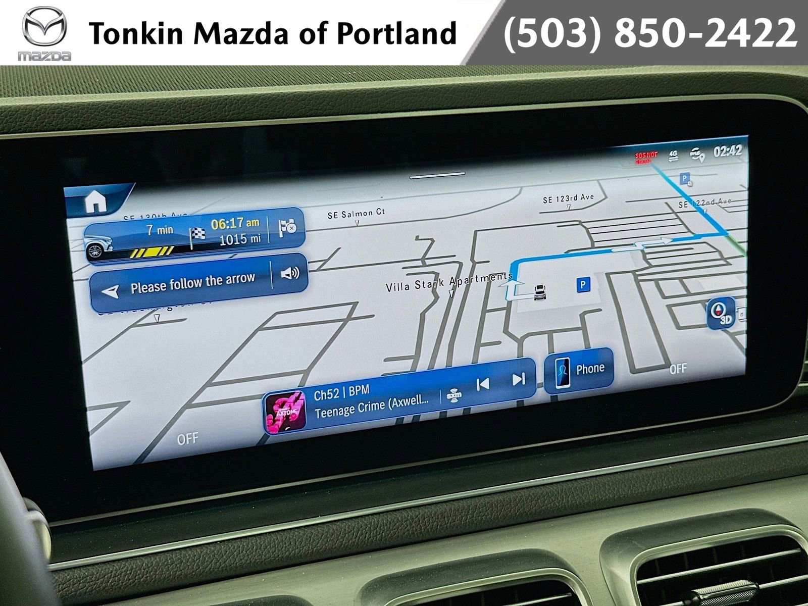 Used 2025 Mercedes-Benz GLE 450e 4MATIC image 12