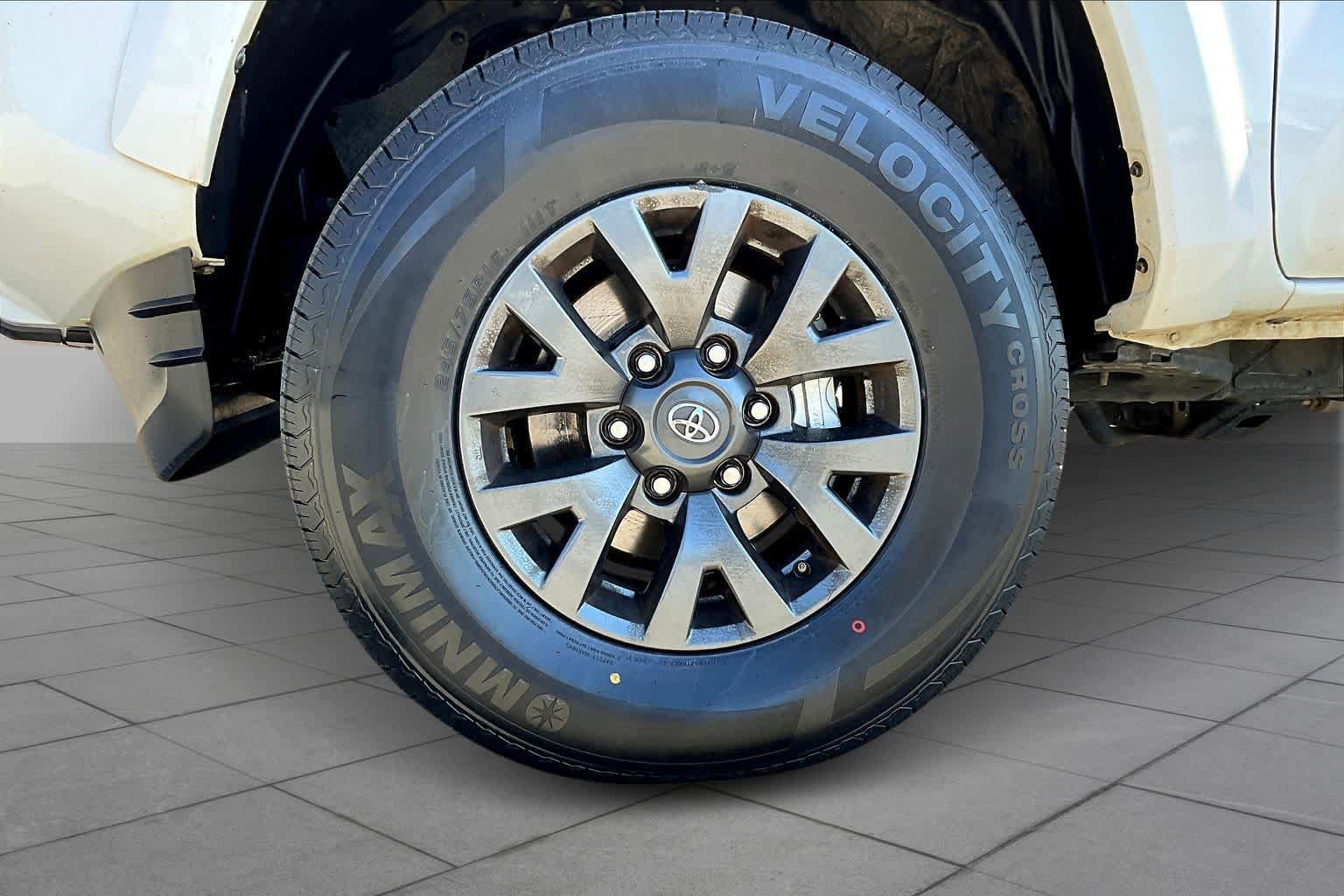 Used 2021 Toyota Tacoma SR5 image 11