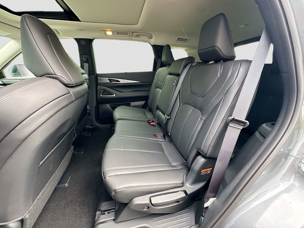 Certified 2026 INFINITI QX60 Luxe w/ Cargo Package image 27
