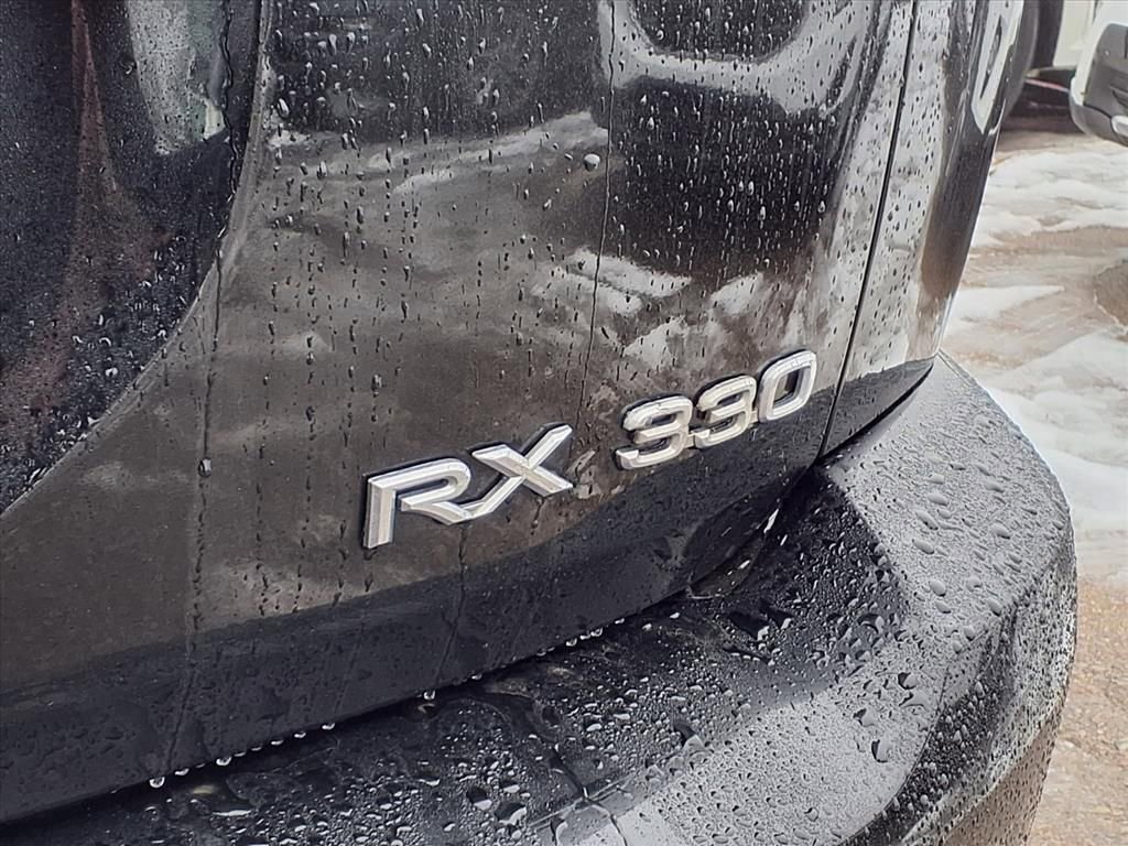 Used 2004 Lexus RX 330 image 9