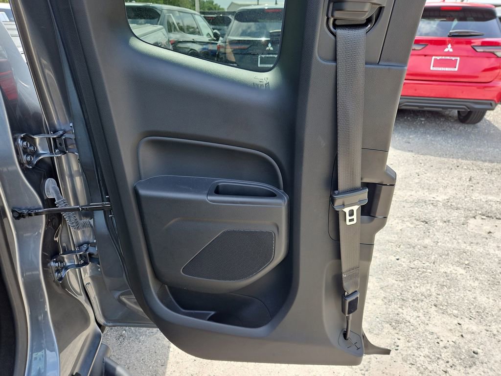 Used 2021 Chevrolet Colorado LT w/ Redline Special Edition image 11