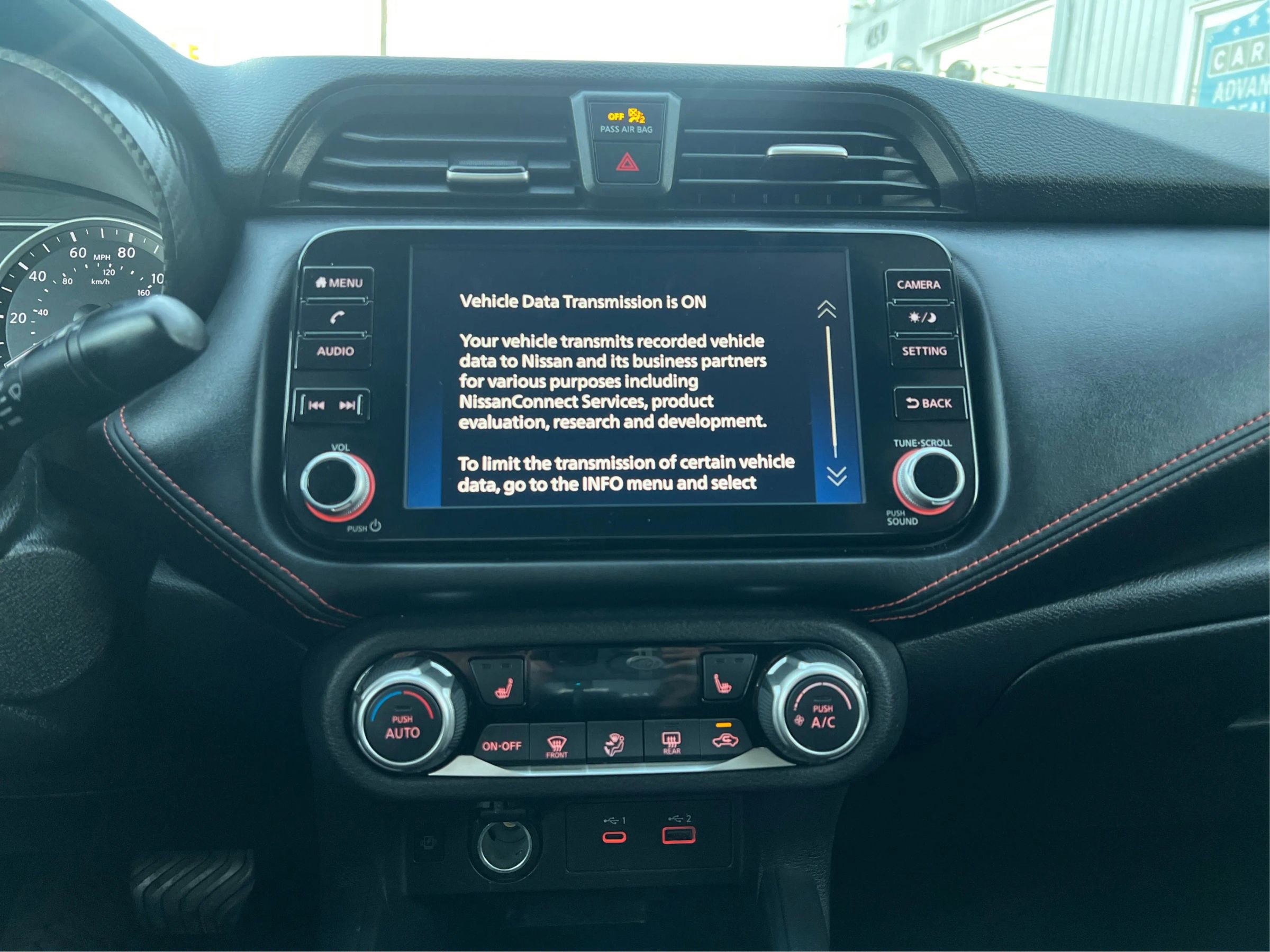 Used 2024 Nissan Versa SR image 17