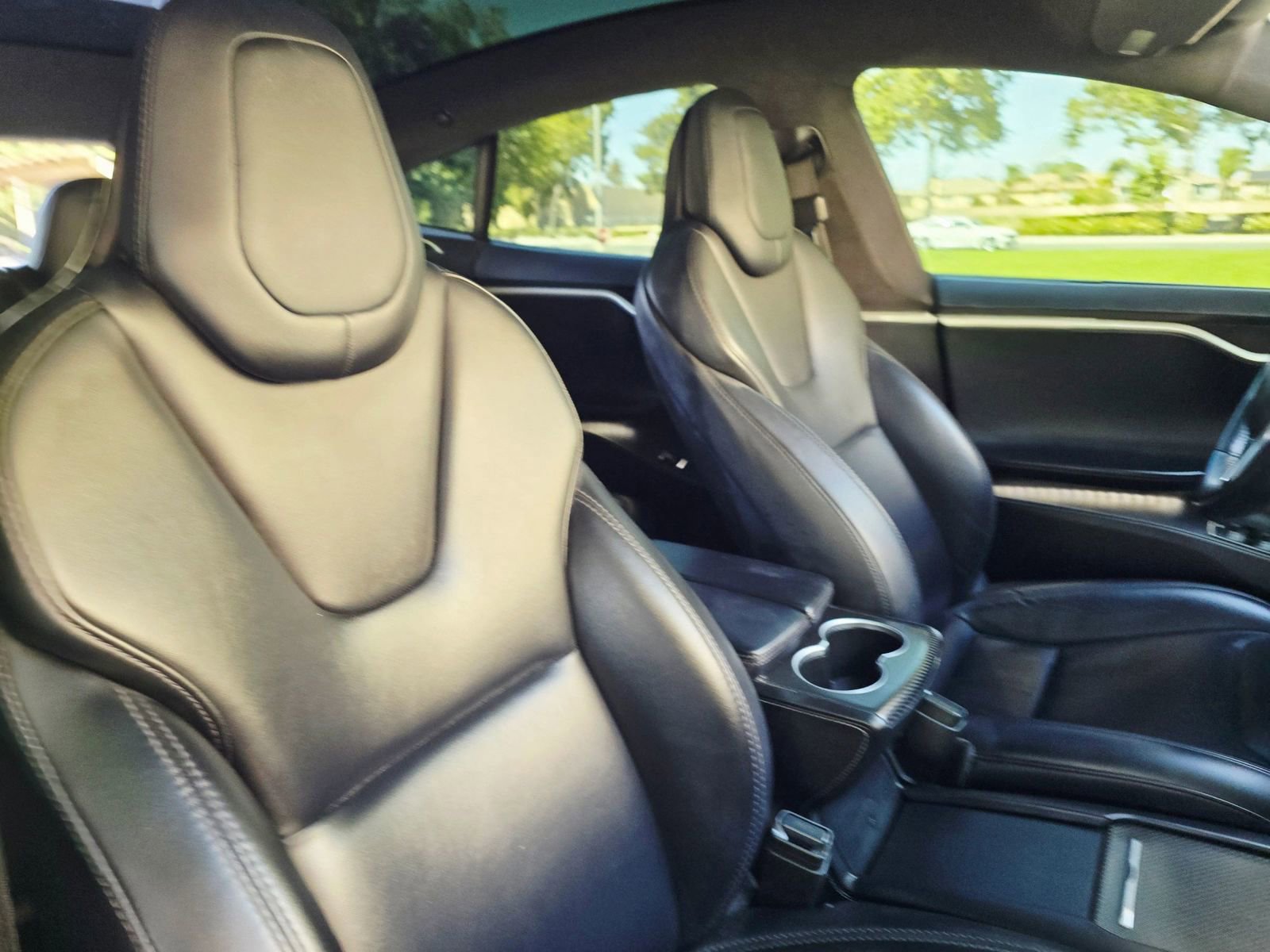 Used 2018 Tesla Model S 75D image 24