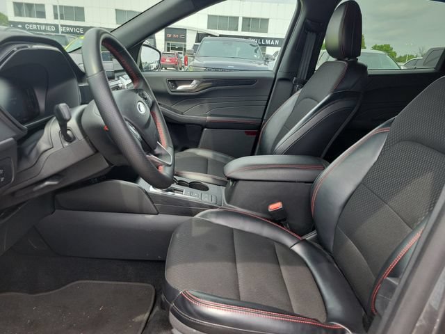 Used 2025 Ford Escape ST-Line AWD/4WD image 16