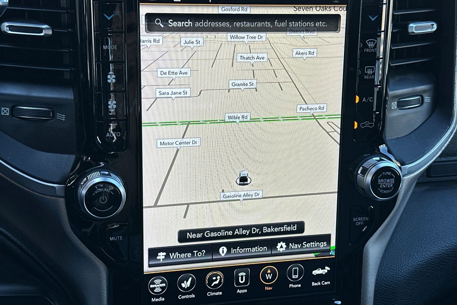 Used 2019 RAM 2500 Laramie image 19