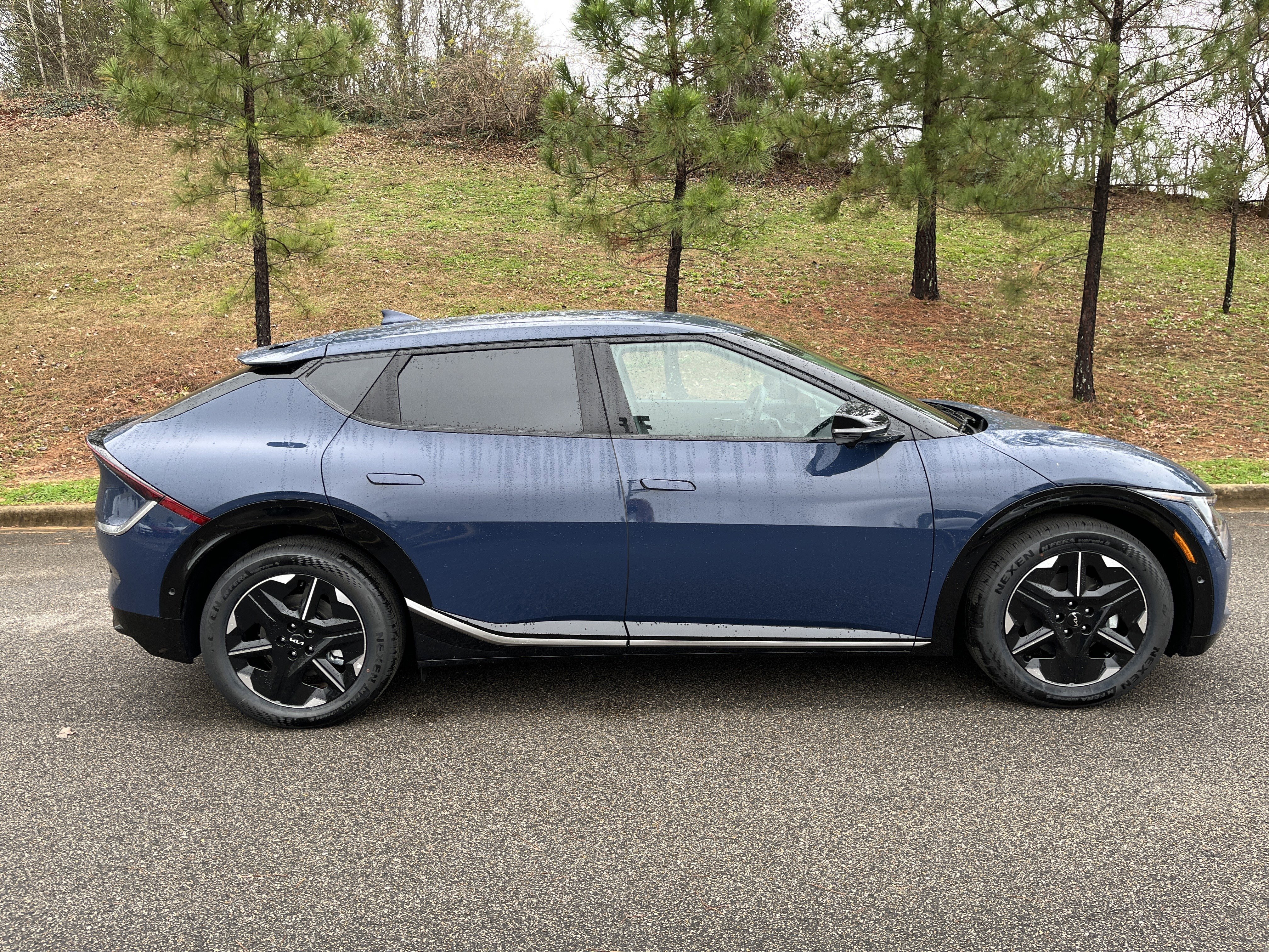 New 2025 Kia EV6 Wind image 25