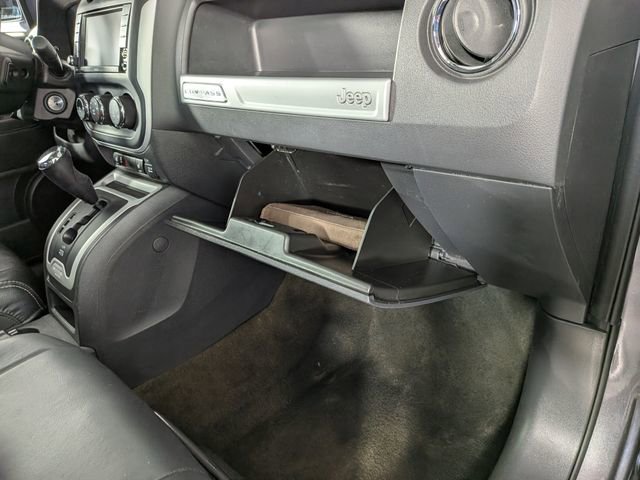 Used 2017 Jeep Compass High Altitude AWD/4WD image 27