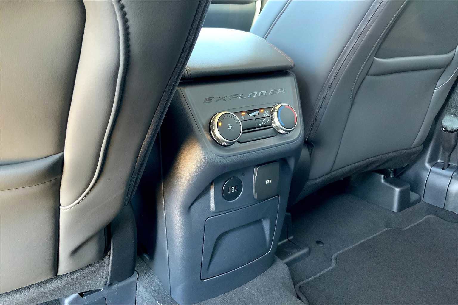 New 2025 Ford Explorer Active w/ Active Comfort Package image 20