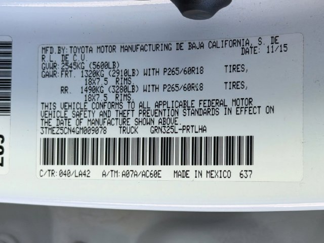 Used 2016 Toyota Tacoma Limited w/ Towing Package RWD image 43