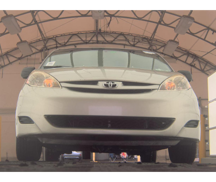 Used 2009 Toyota Sienna CE image 3