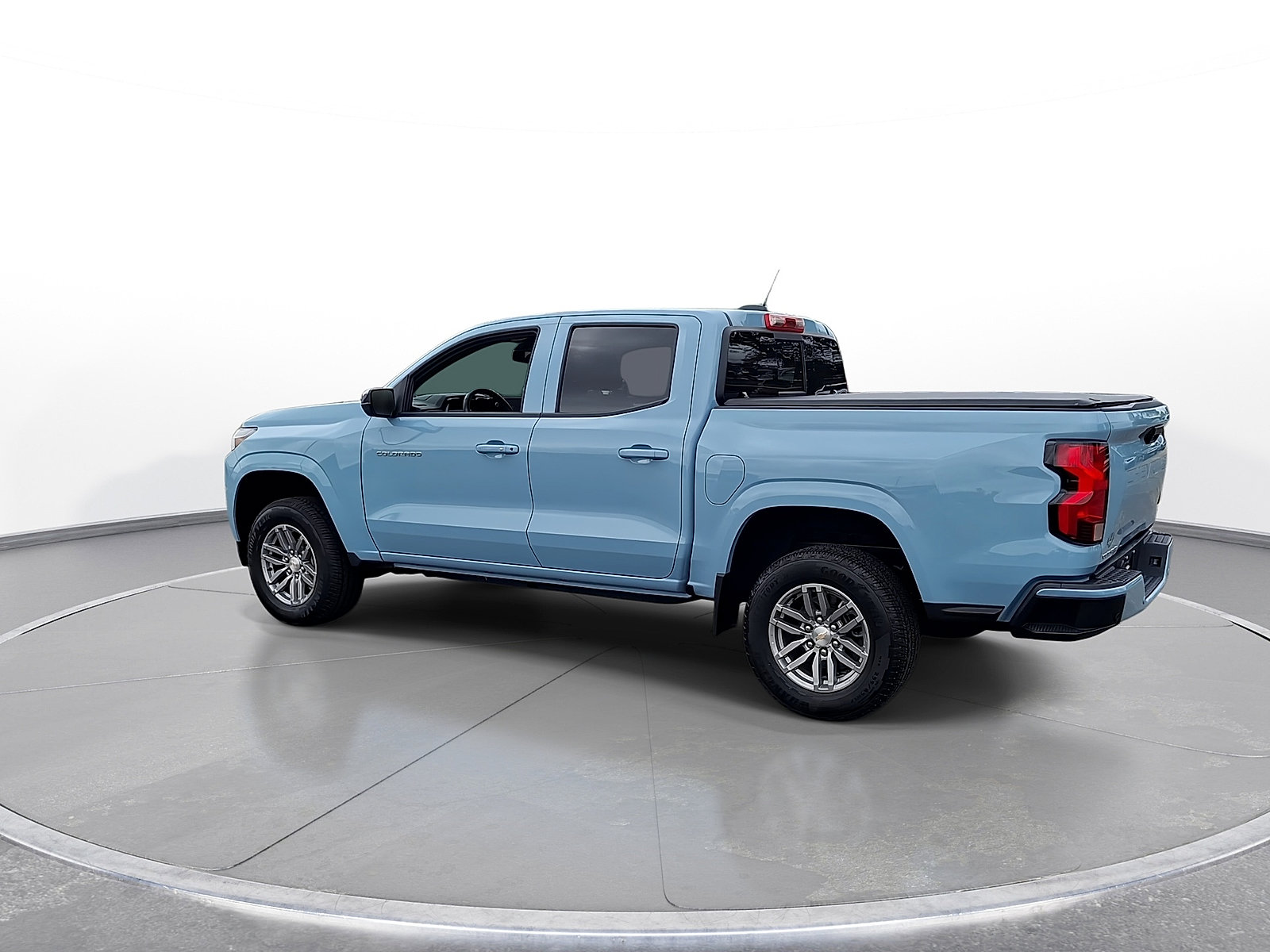 Used 2026 Chevrolet Colorado LT RWD image 6