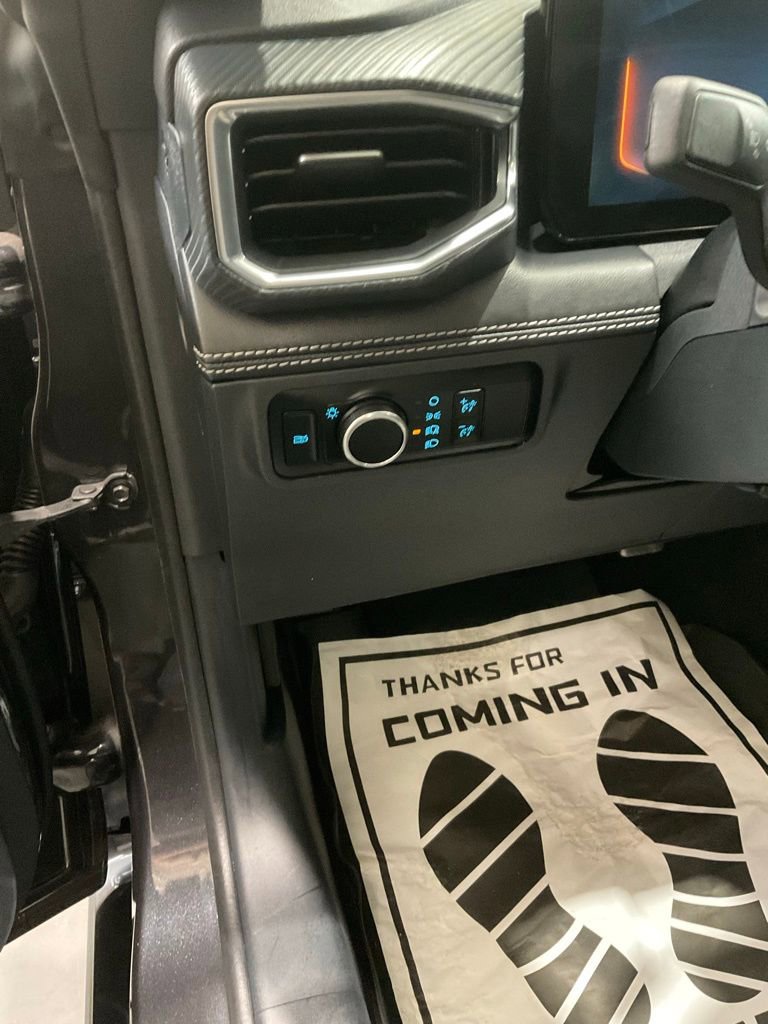 Used 2024 Ford Mustang Premium image 8