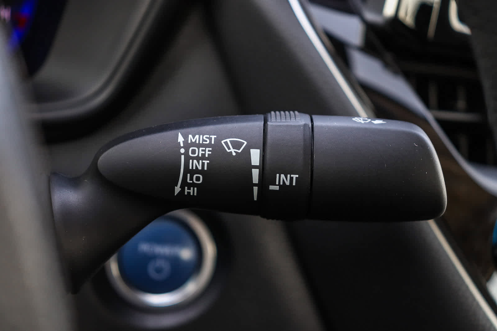 Used 2021 Toyota Corolla LE image 29