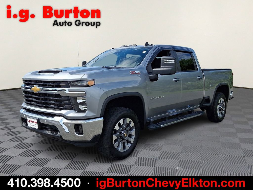 Used 2025 Chevrolet Silverado 2500 LT w/ Safety Package AWD/4WD image 3
