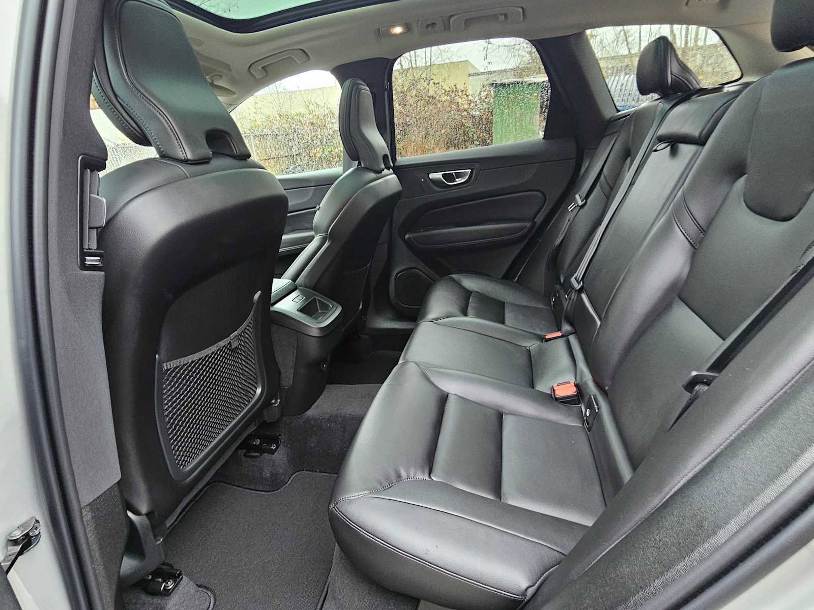 Certified 2025 Volvo XC60 B5 Core w/ Protection Package Premier image 53