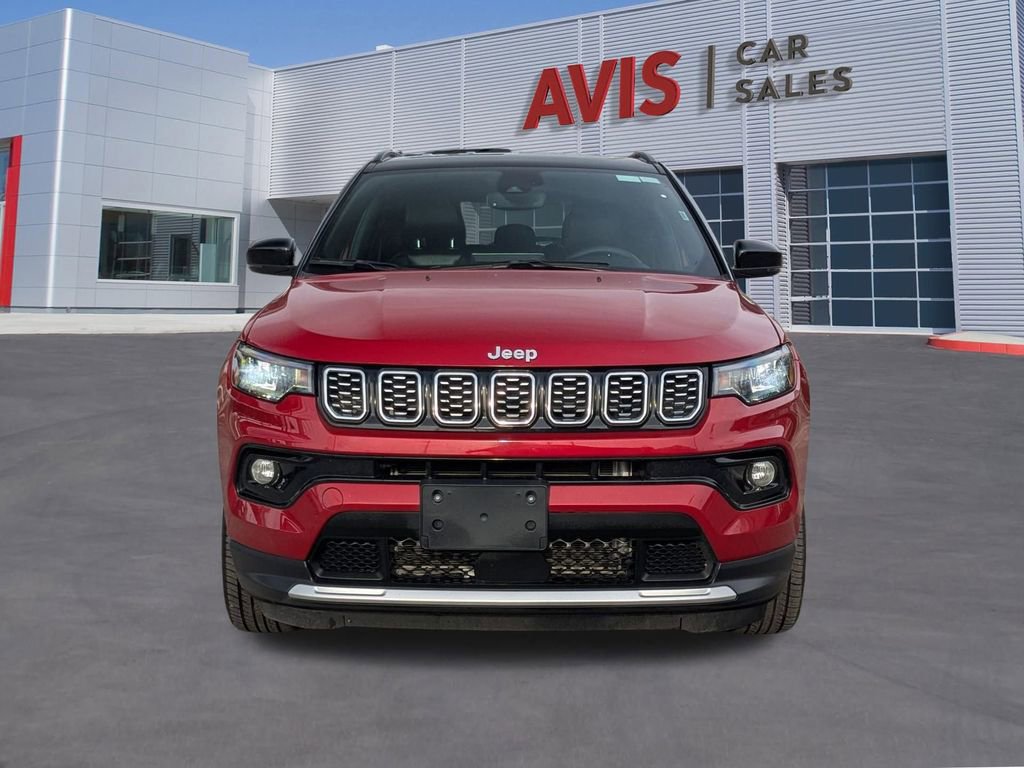 Used 2025 Jeep Compass Limited image 10
