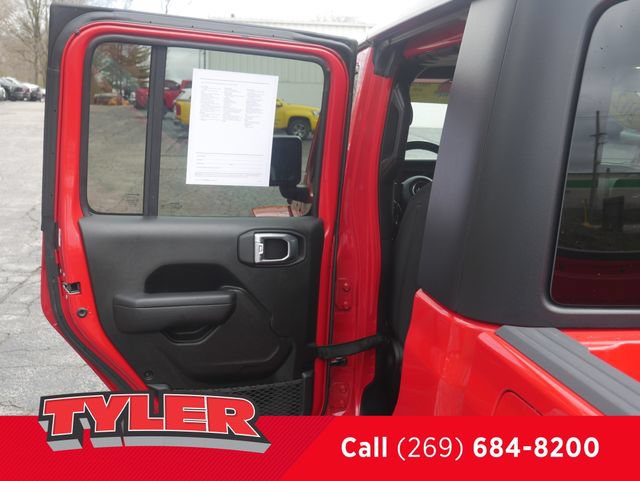 Certified 2022 Jeep Gladiator Sport AWD/4WD image 22