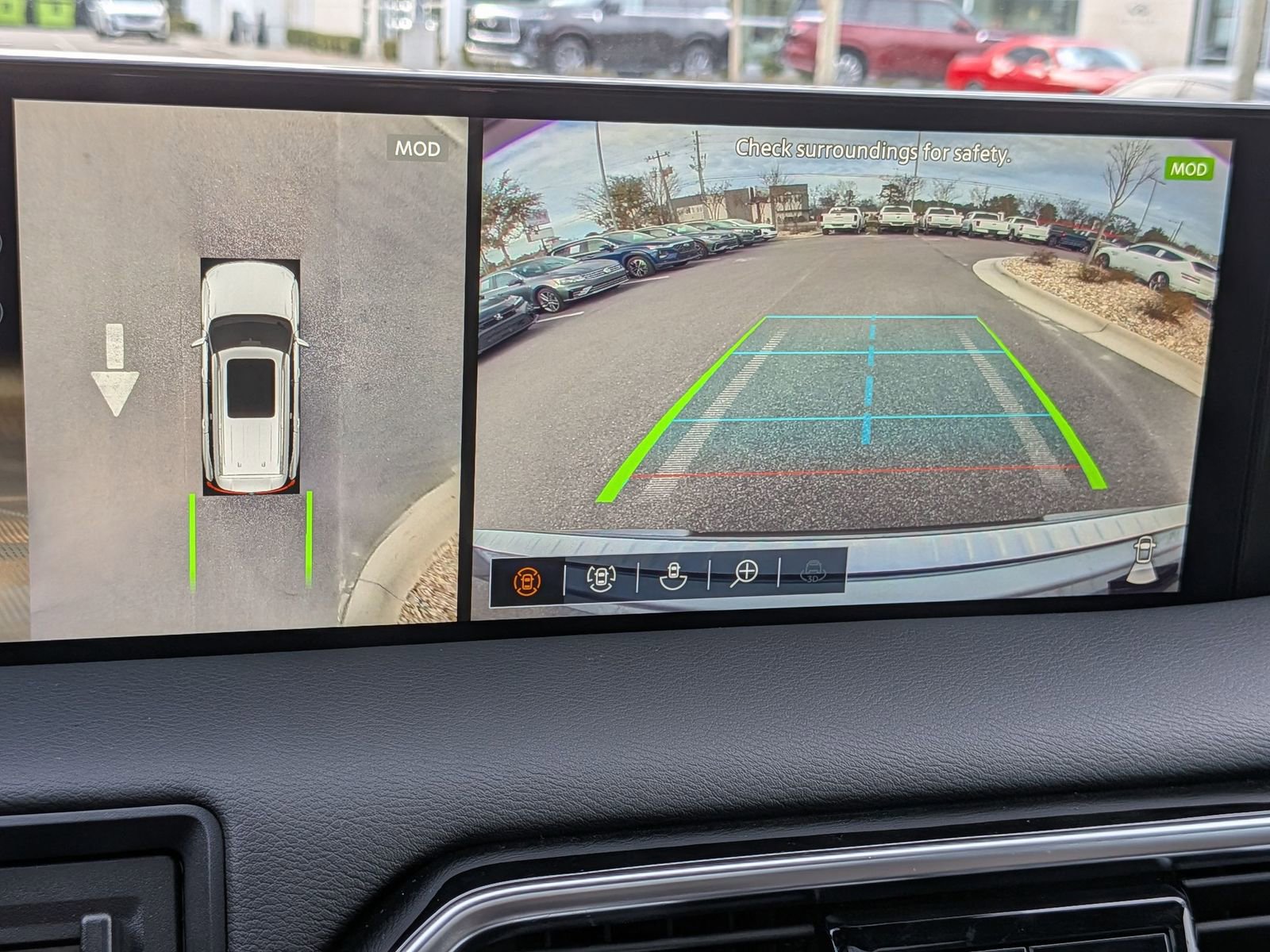 Used 2025 Nissan Armada Platinum Reserve image 24