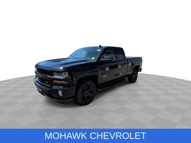Used 2017 Chevrolet Silverado 1500 LT w/ Midnight Edition AWD/4WD image 4