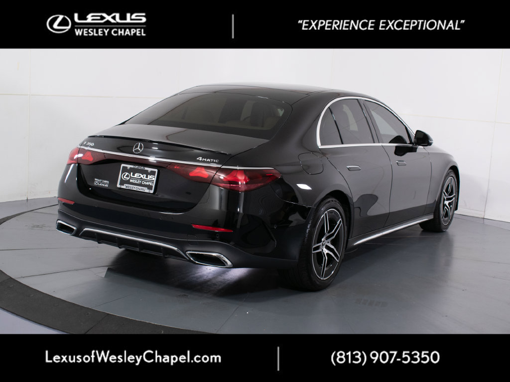 Used 2025 Mercedes-Benz E 350 4MATIC Sedan image 4