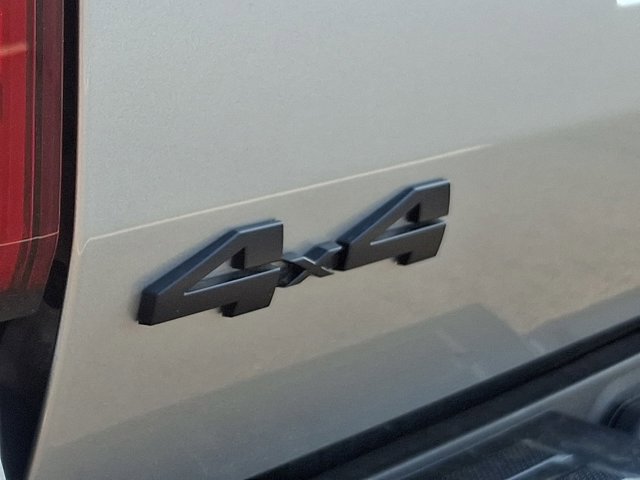 Certified 2024 Toyota Tacoma TRD Off-Road AWD/4WD image 32