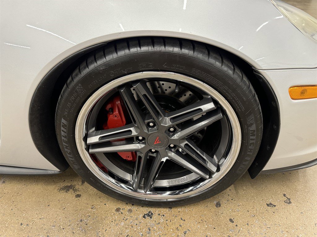 Used 2011 Chevrolet Corvette Grand Sport w/ Preferred Equipment Group image 20