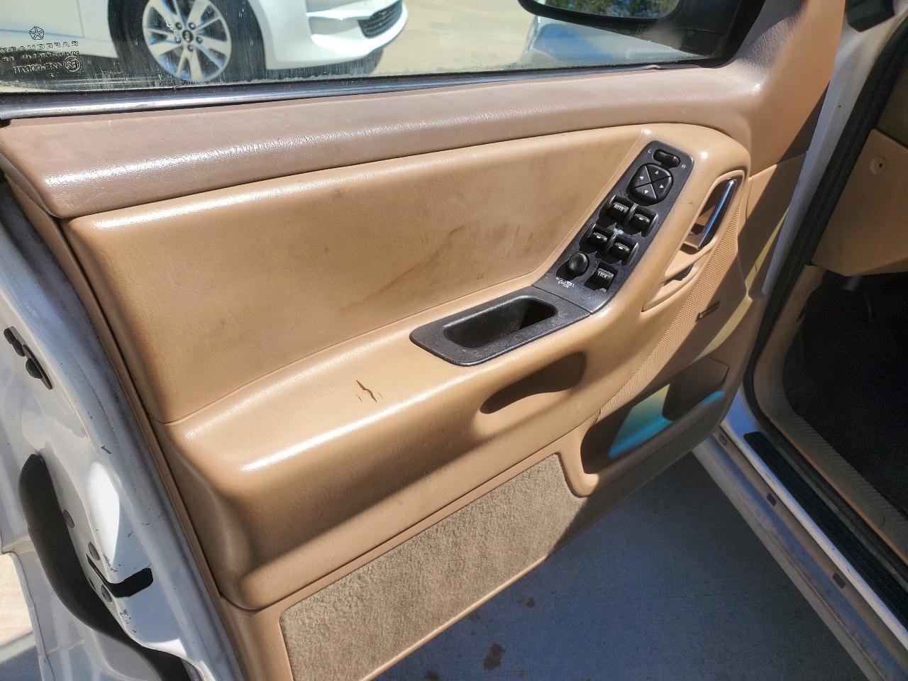 Used 2000 Jeep Grand Cherokee Laredo RWD image 16