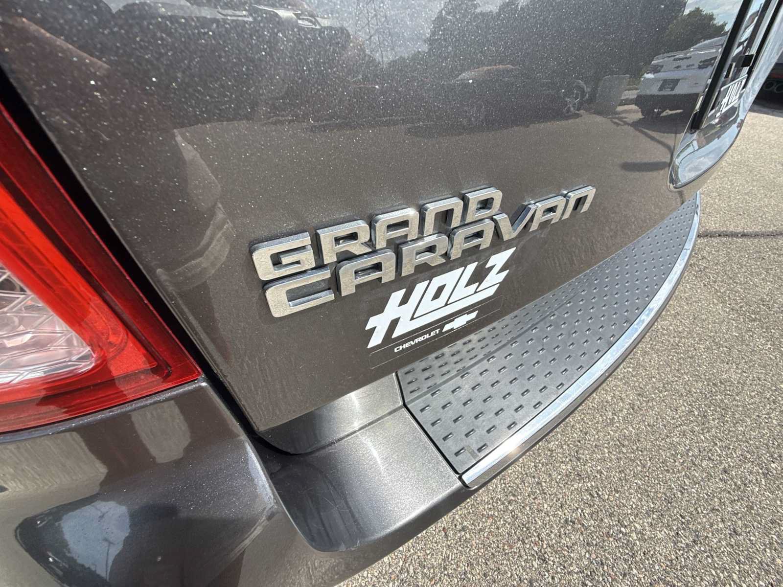 Used 2016 Dodge Grand Caravan SE w/ Quick Order Package 29E SE FWD image 28