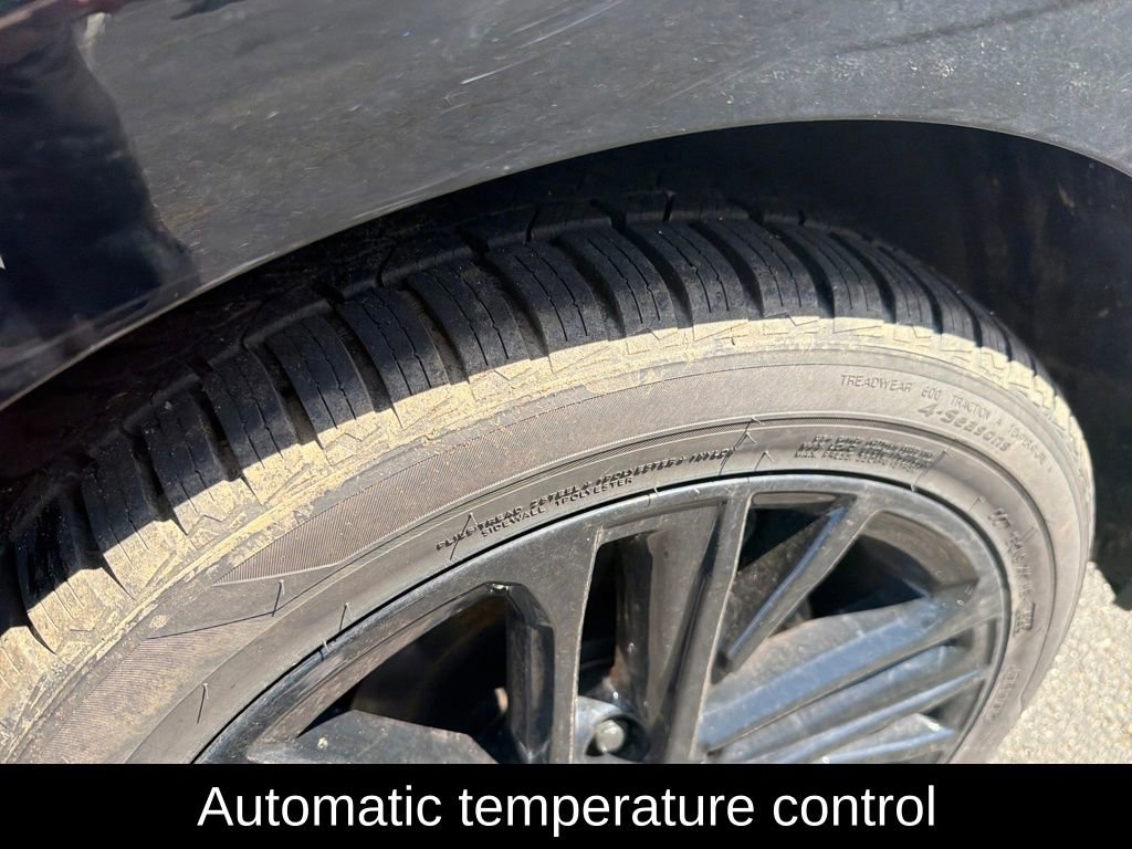 Used 2026 Toyota Camry SE w/ Convenience Package image 10