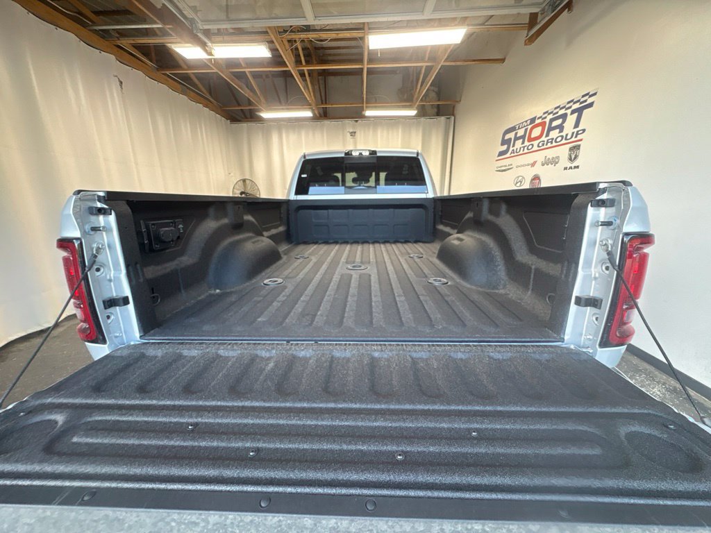 New 2027 RAM 3500 Tradesman AWD/4WD image 9