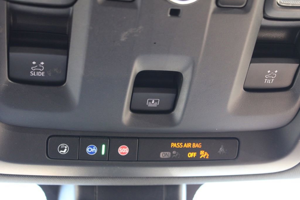 Used 2021 Chevrolet Suburban High Country image 31