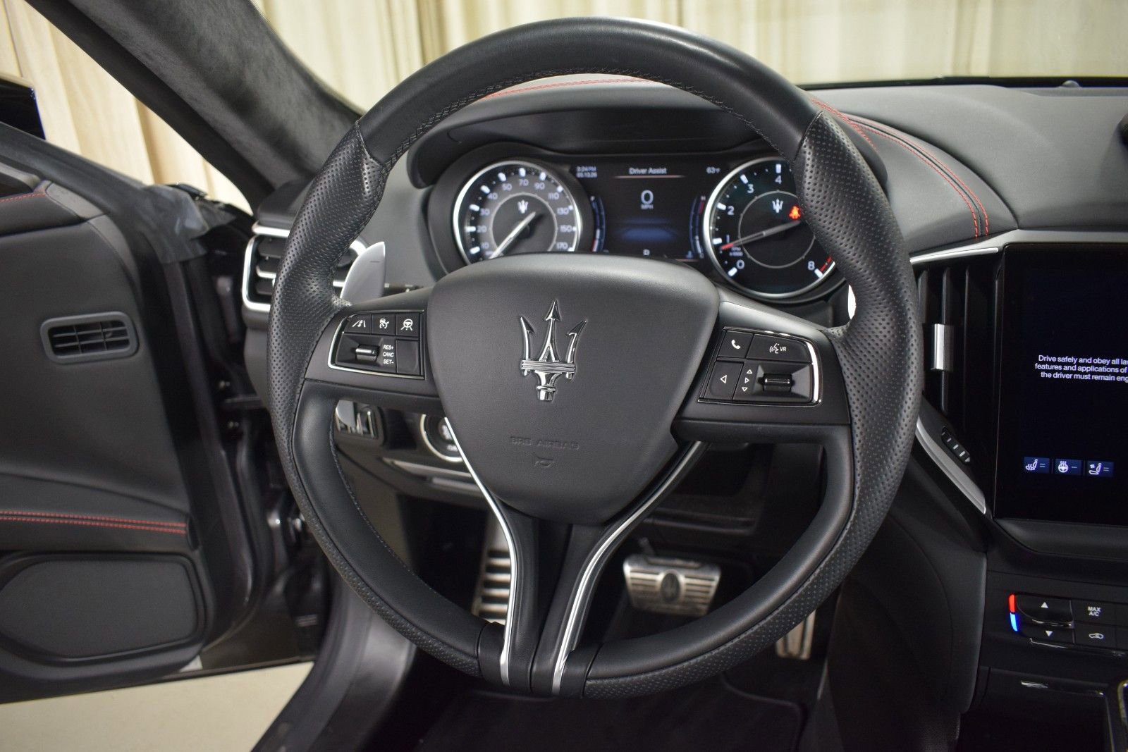 Certified 2023 Maserati Ghibli Modena Q4 AWD/4WD image 27