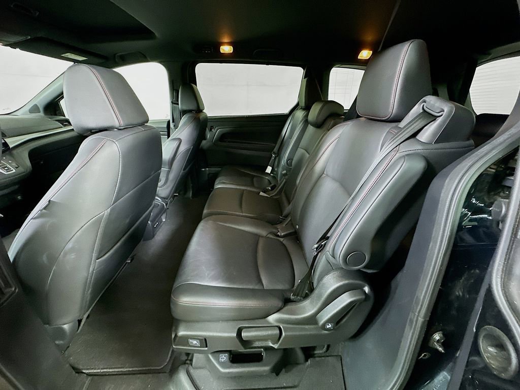 Used 2025 Honda Odyssey Sport-L image 15