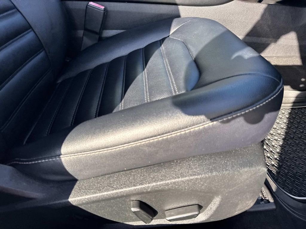 Used 2020 Ford Fusion SEL FWD image 12