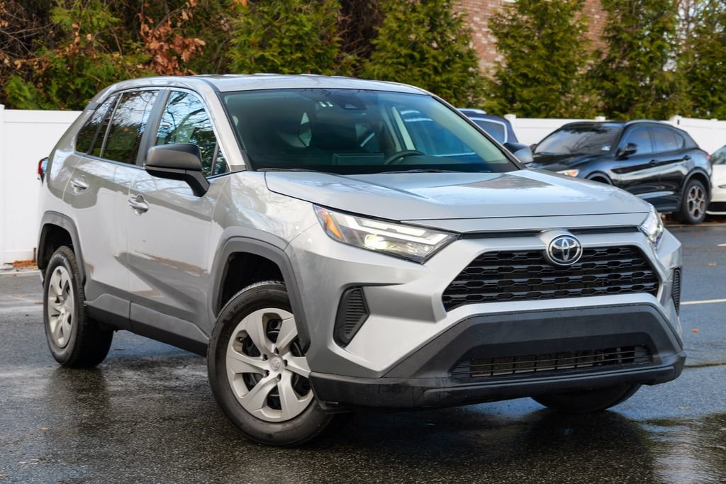 Used 2024 Toyota RAV4 LE AWD/4WD image 1