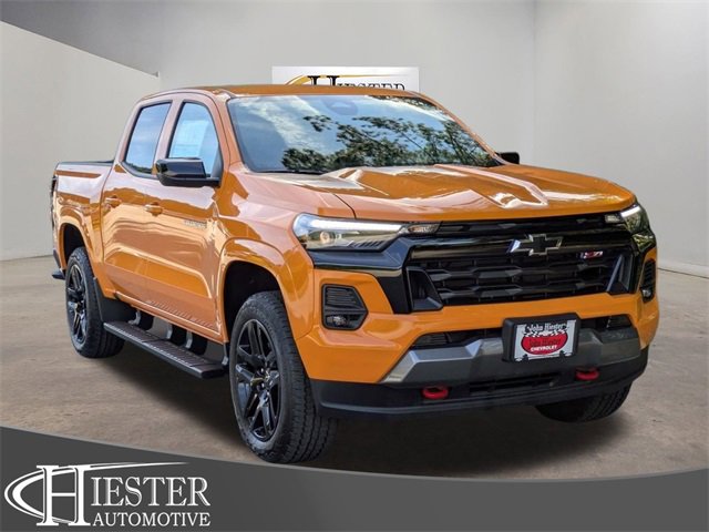 New 2025 Chevrolet Colorado Z71 w/ Z71 Convenience Package 2 image 1