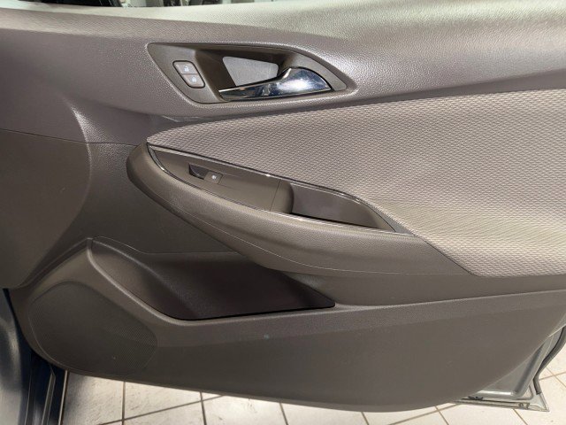 Used 2017 Chevrolet Cruze LT w/ Convenience Package image 29