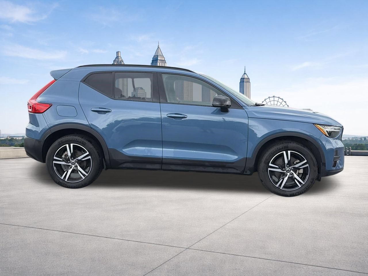 Used 2024 Volvo XC40 B5 Core AWD/4WD image 6