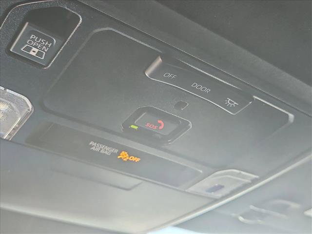 Used 2025 Toyota Tacoma SR5 AWD/4WD image 20