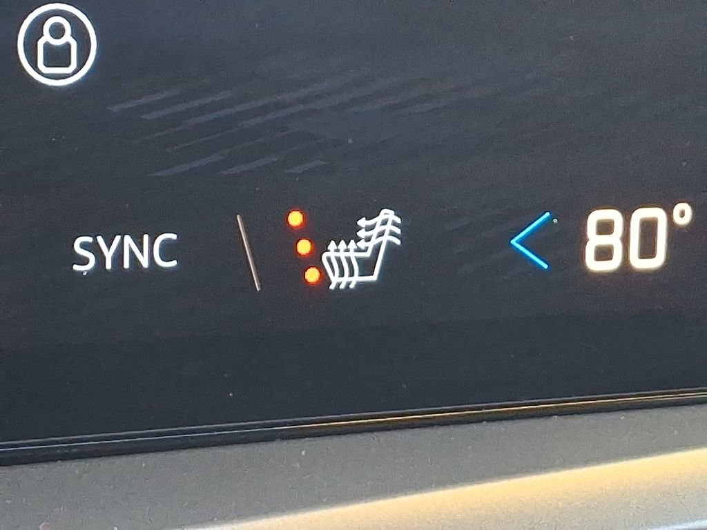 Certified 2025 Chevrolet Traverse LT image 27