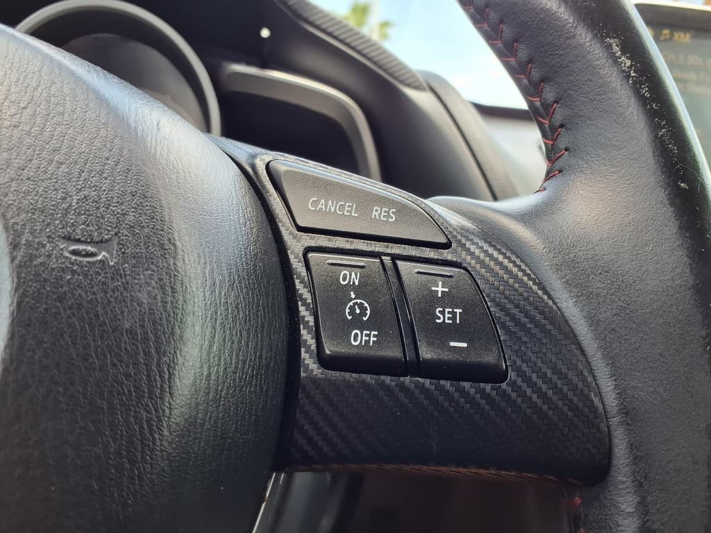 Used 2016 MAZDA MAZDA3 i Touring w/ Popular Equipment Package FWD image 29