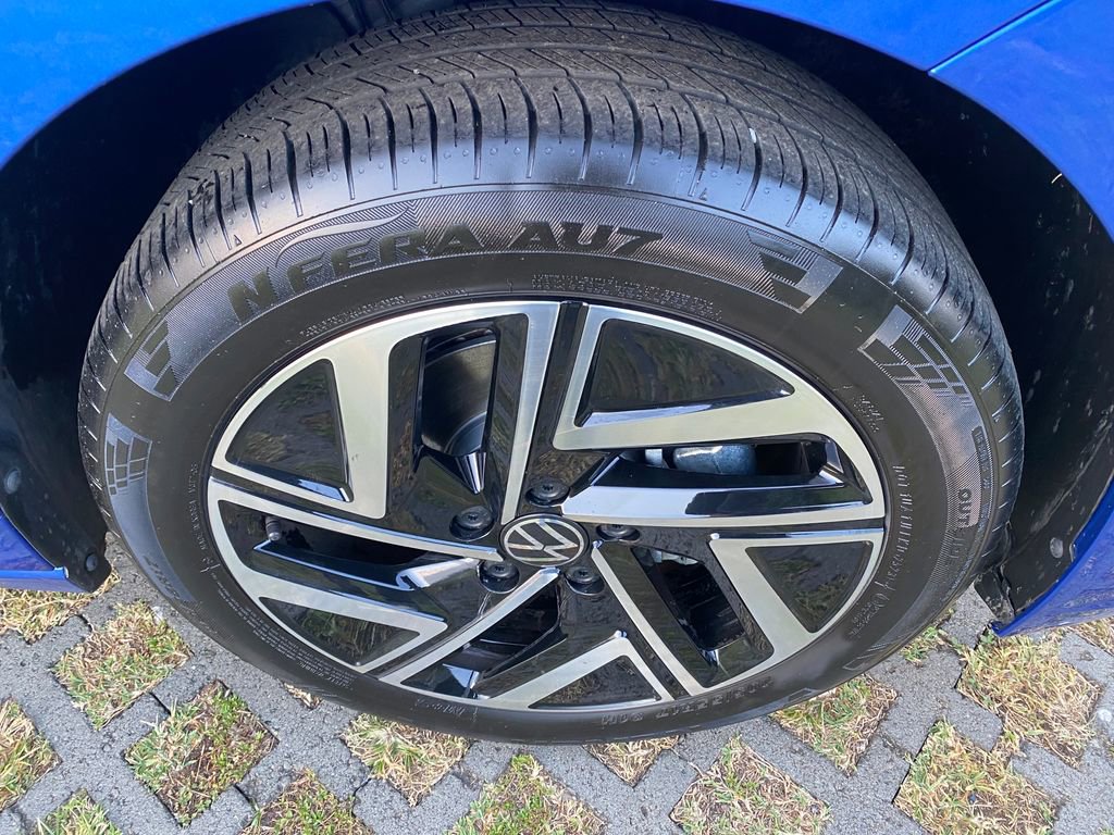 Used 2024 Volkswagen Jetta SEL image 9