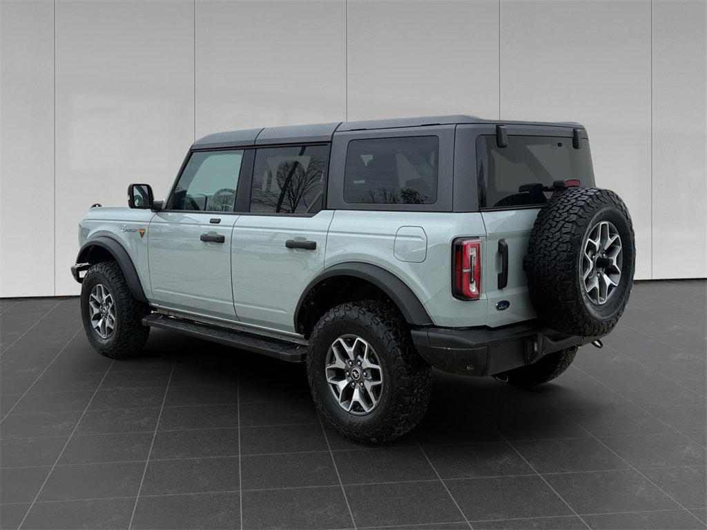 Used 2021 Ford Bronco Badlands image 3