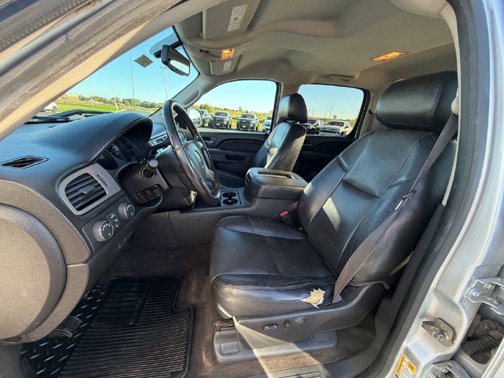 Used 2013 Chevrolet Silverado 1500 LTZ w/ LTZ Plus Package AWD/4WD image 15